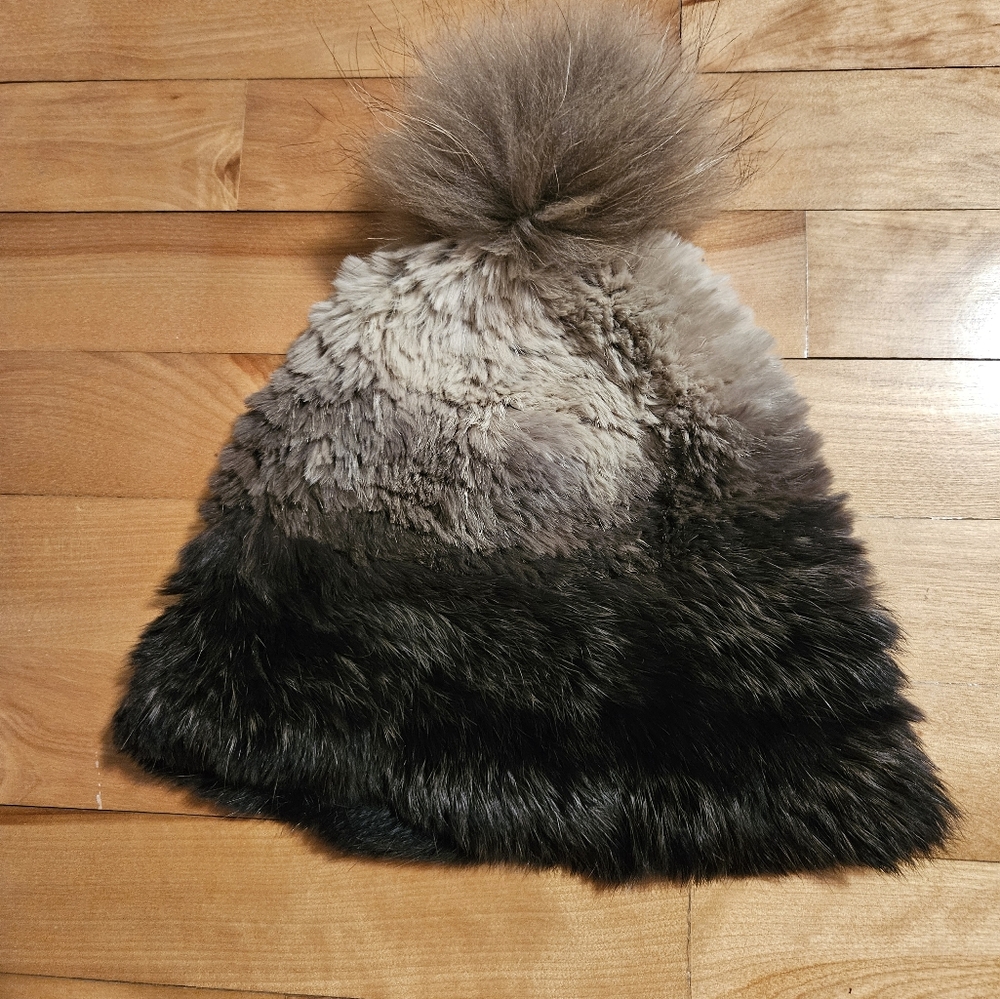 Real Fur Hat Touque Furlux With Pompom